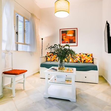Anfitrion Sevilla 4 Bagian luar foto